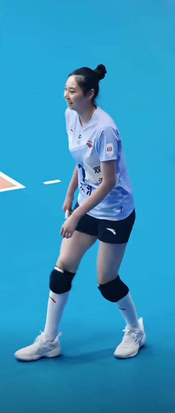 排超联赛2025-2026中国排球超级联赛辽宁东港草莓2-3（25-21/22-