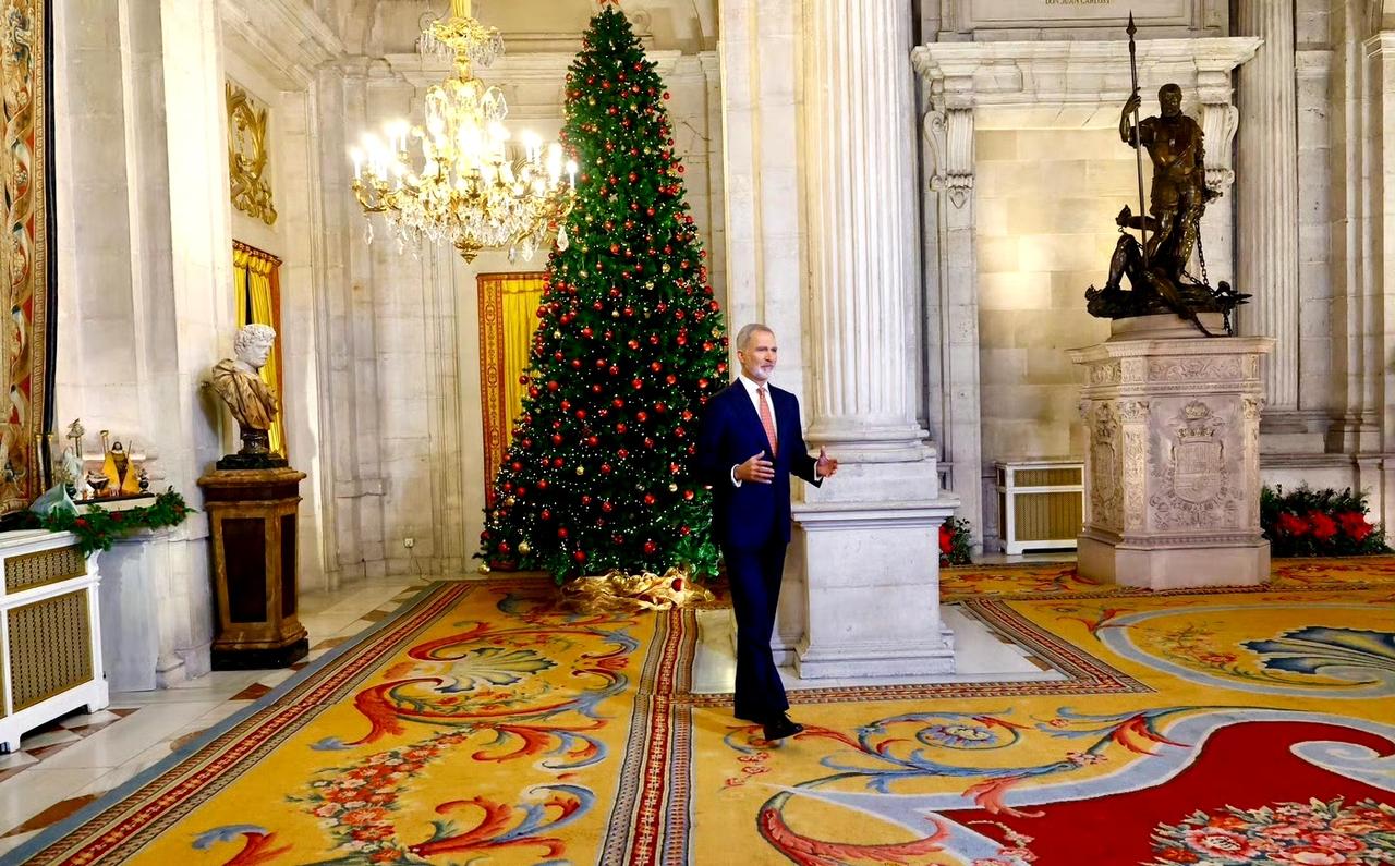 西班牙国王菲利普六世发表讲话。