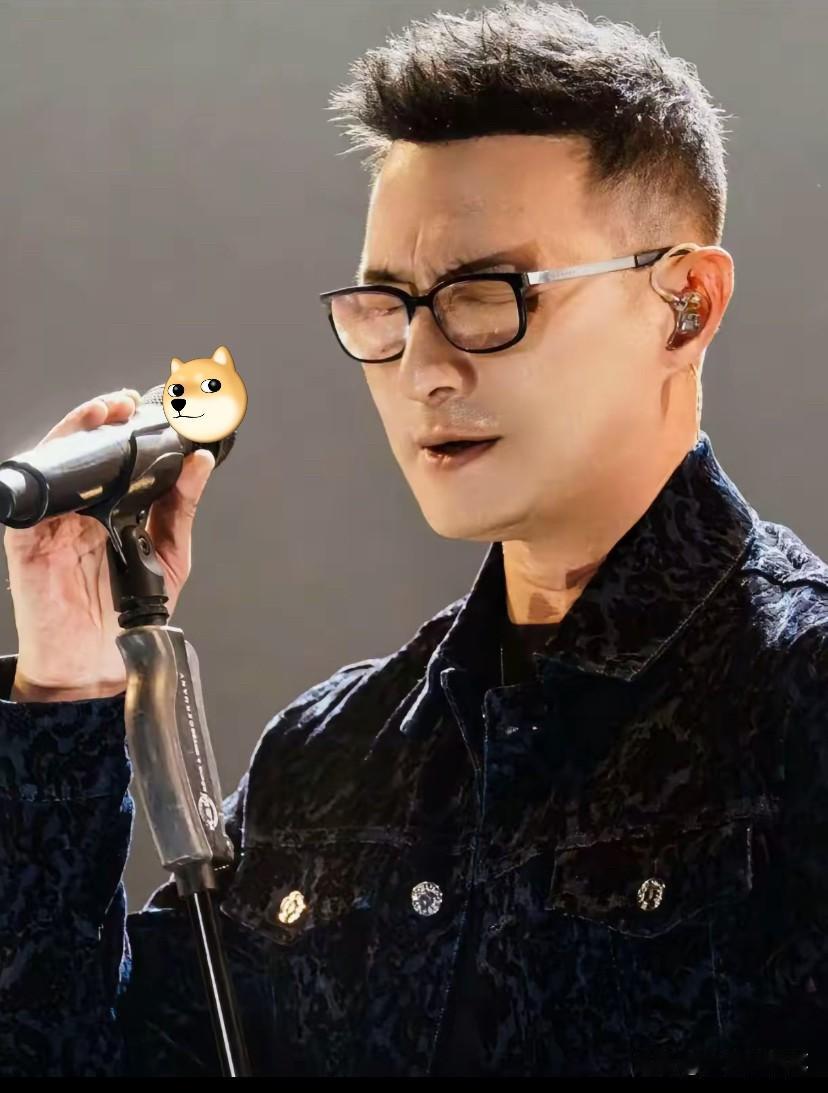 汪峰又有新瓜了！

他的前任葛荟婕直播时爆料

葛荟婕近期直播中再提与汪峰的过往