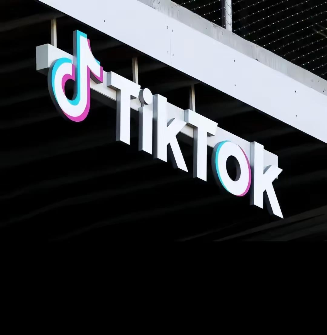 看多方解释，大概率TikTok今后的运营模式应该是这样的：核心技术开发，包括算法