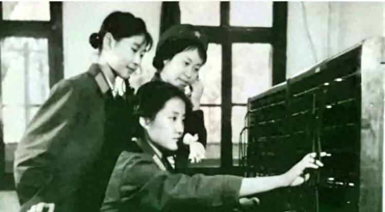 为什么医院里面女兵最容易提干，通信连女兵却大都要复员。
 
这话可不是空穴来风，
