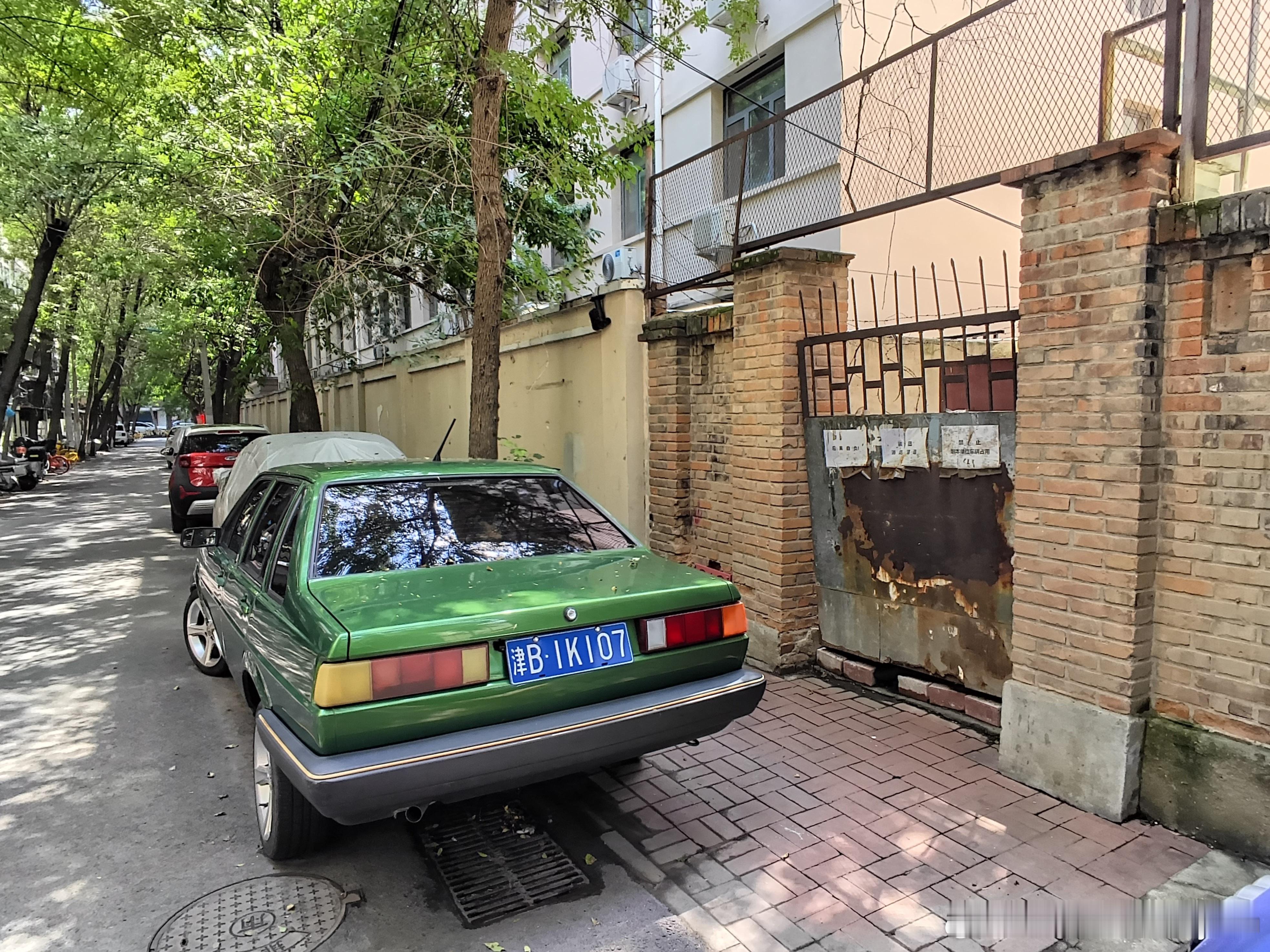 一代神车，有认识这车的吗？ 