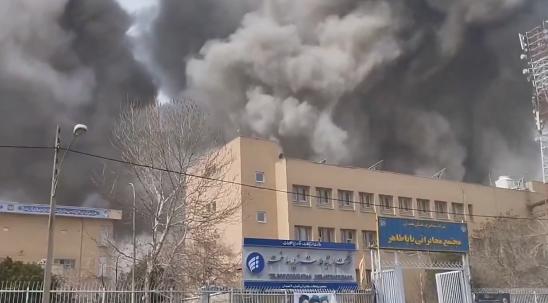 以色列炸掉了伊朗的防火墙，这里是伊朗控制伊朗民众上网内容限制的网络管理中心。
