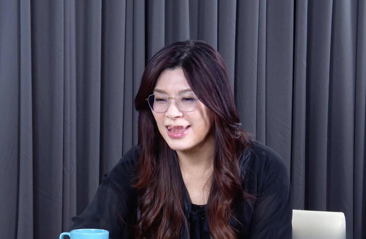 郑丽文真面目曝光？替赖清德“喊冤”，叫嚣：不放弃武力保卫台湾。

郑丽文当选后，