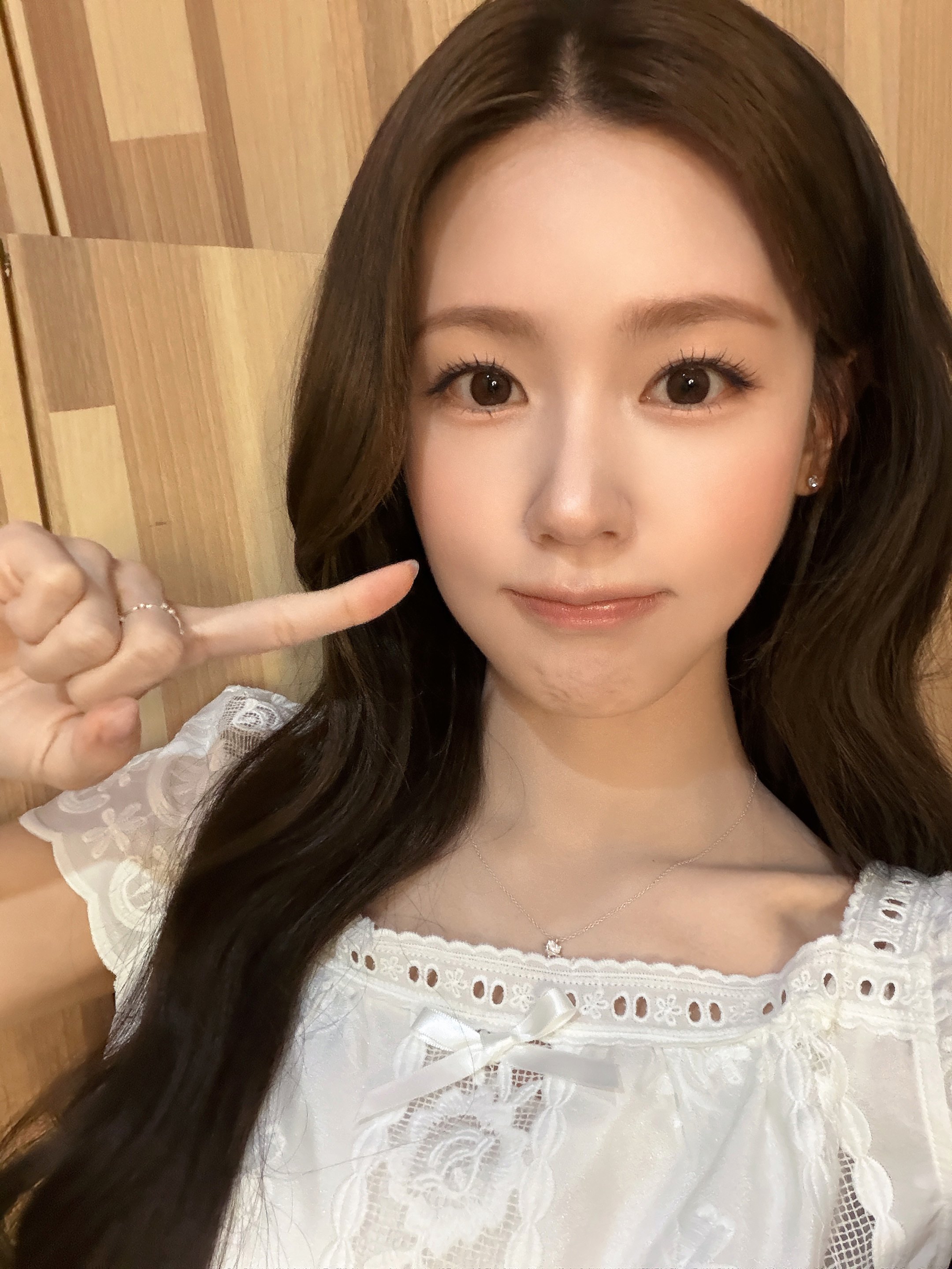 idle组合赵美延力量主唱💚面弗洛狄忒260708 官方X更新[📸] 260