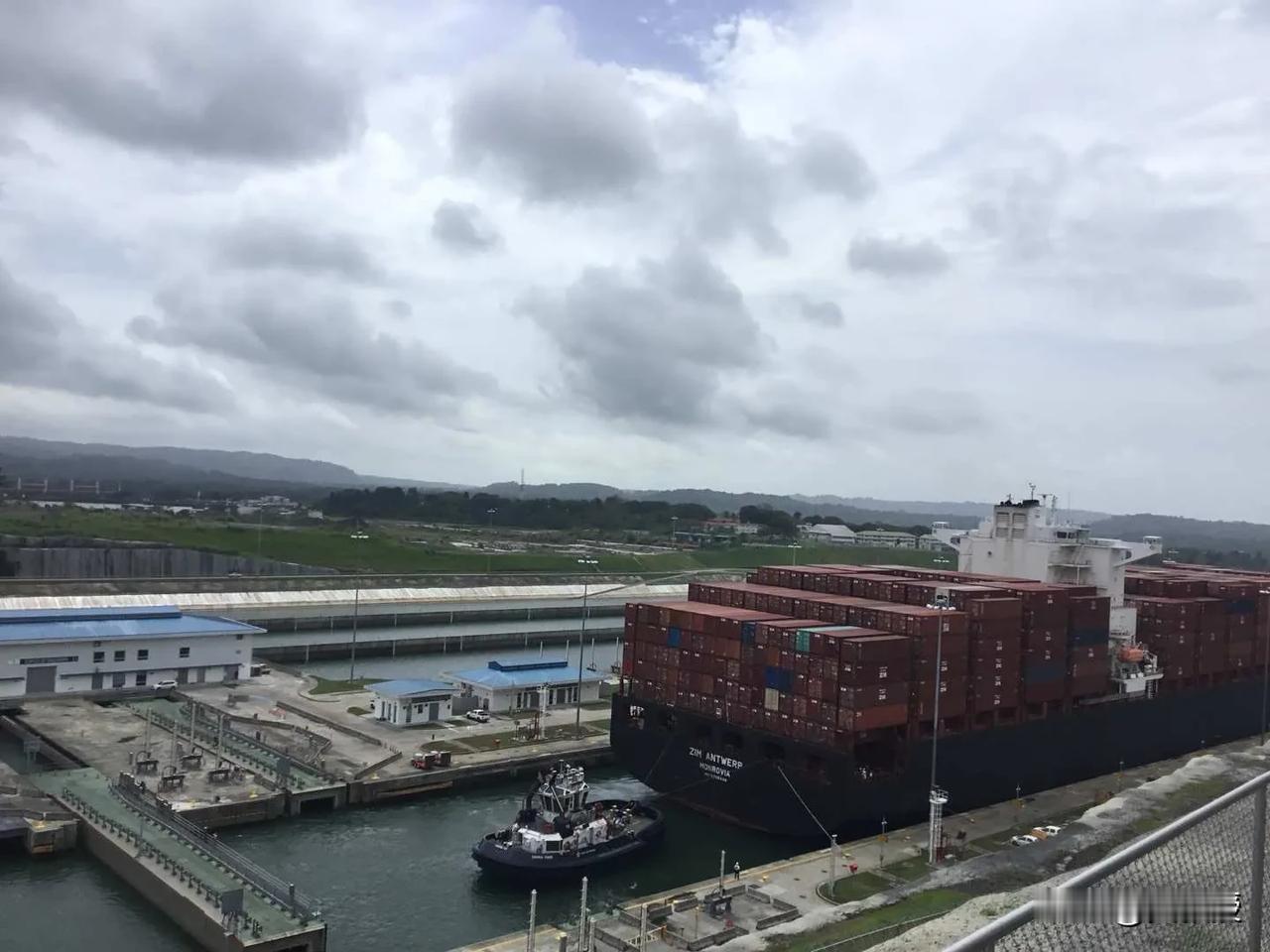 在巴拿马🇵🇦运河的我
绝不能让美帝国主义的阴谋得逞
特朗普纯粹的耍流氓
商业