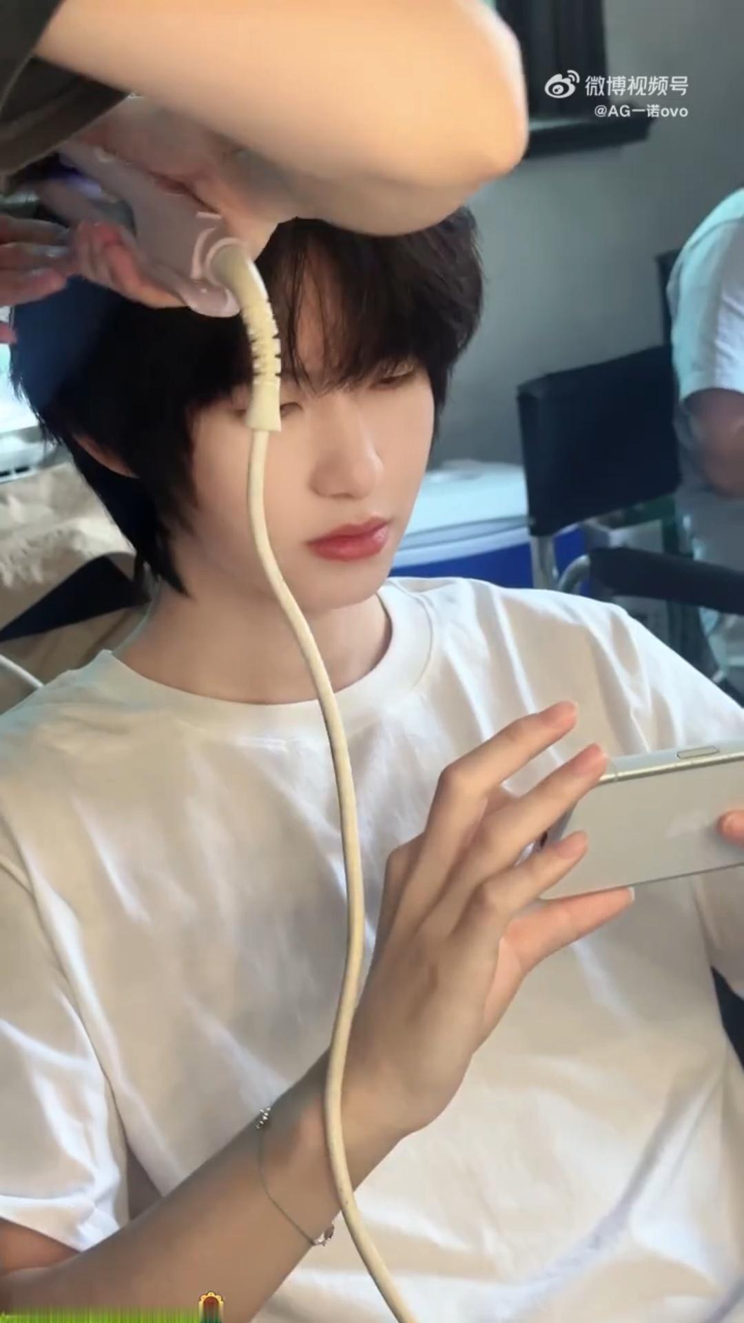 这段音乐还卡点了，好想捏这个脸颊肉 