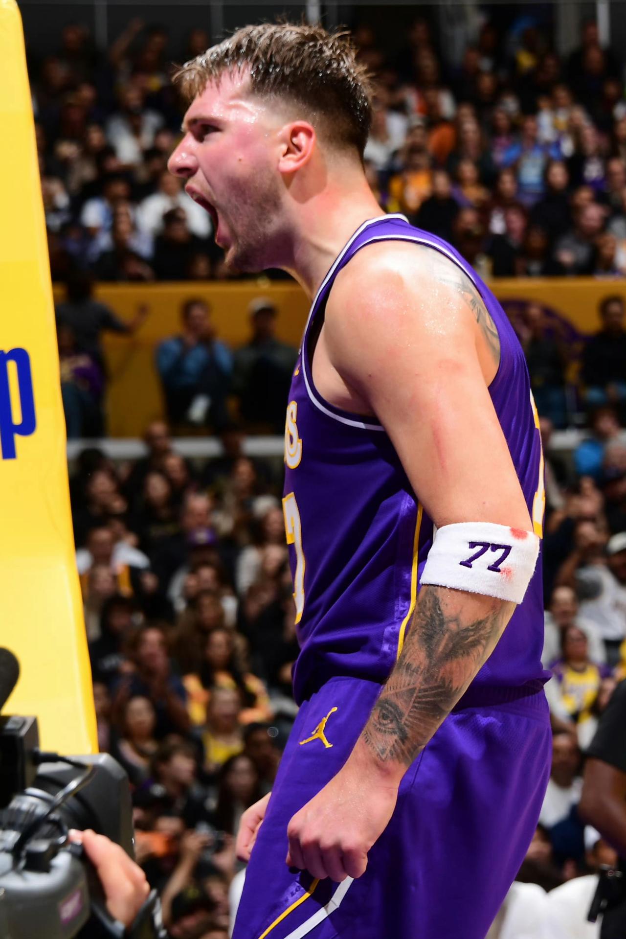 目前联盟最难限制的球员排行，基本无争议

1.东契奇
球感技术都为联盟顶尖，球场