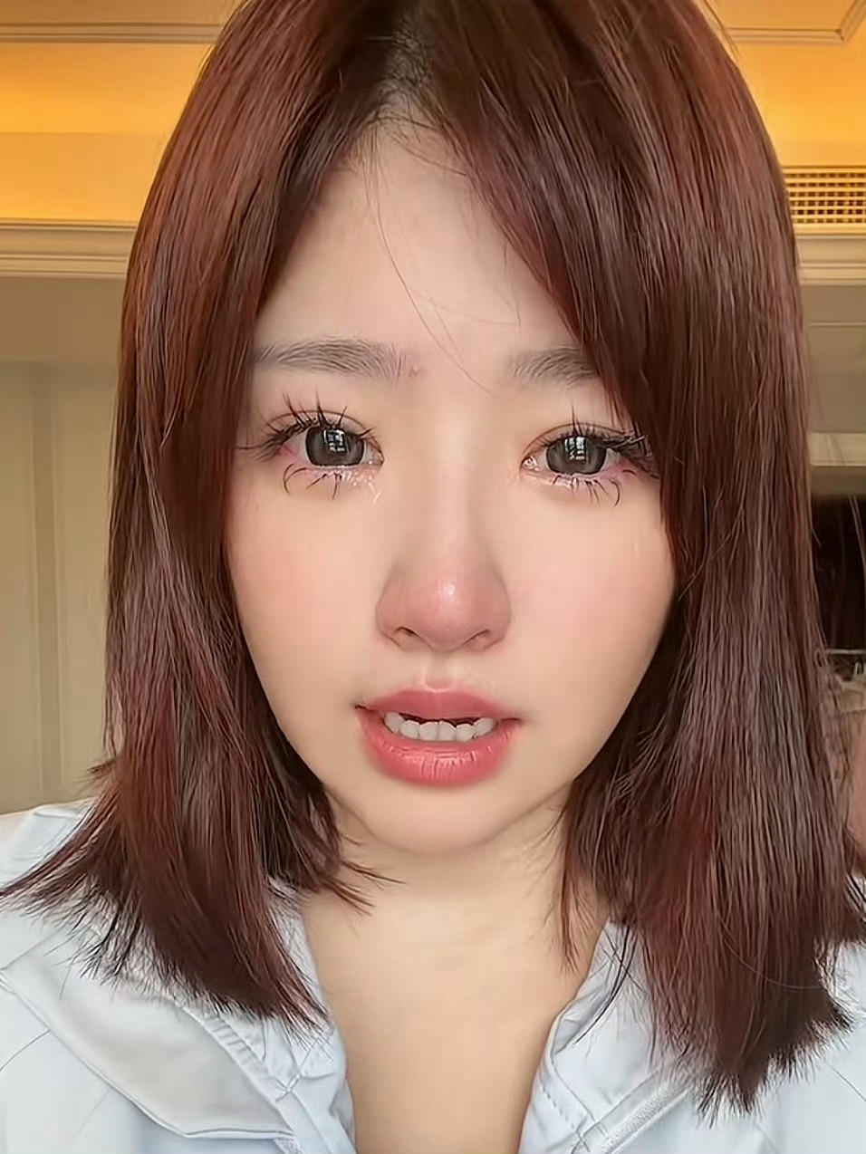好雷霆的睫毛 