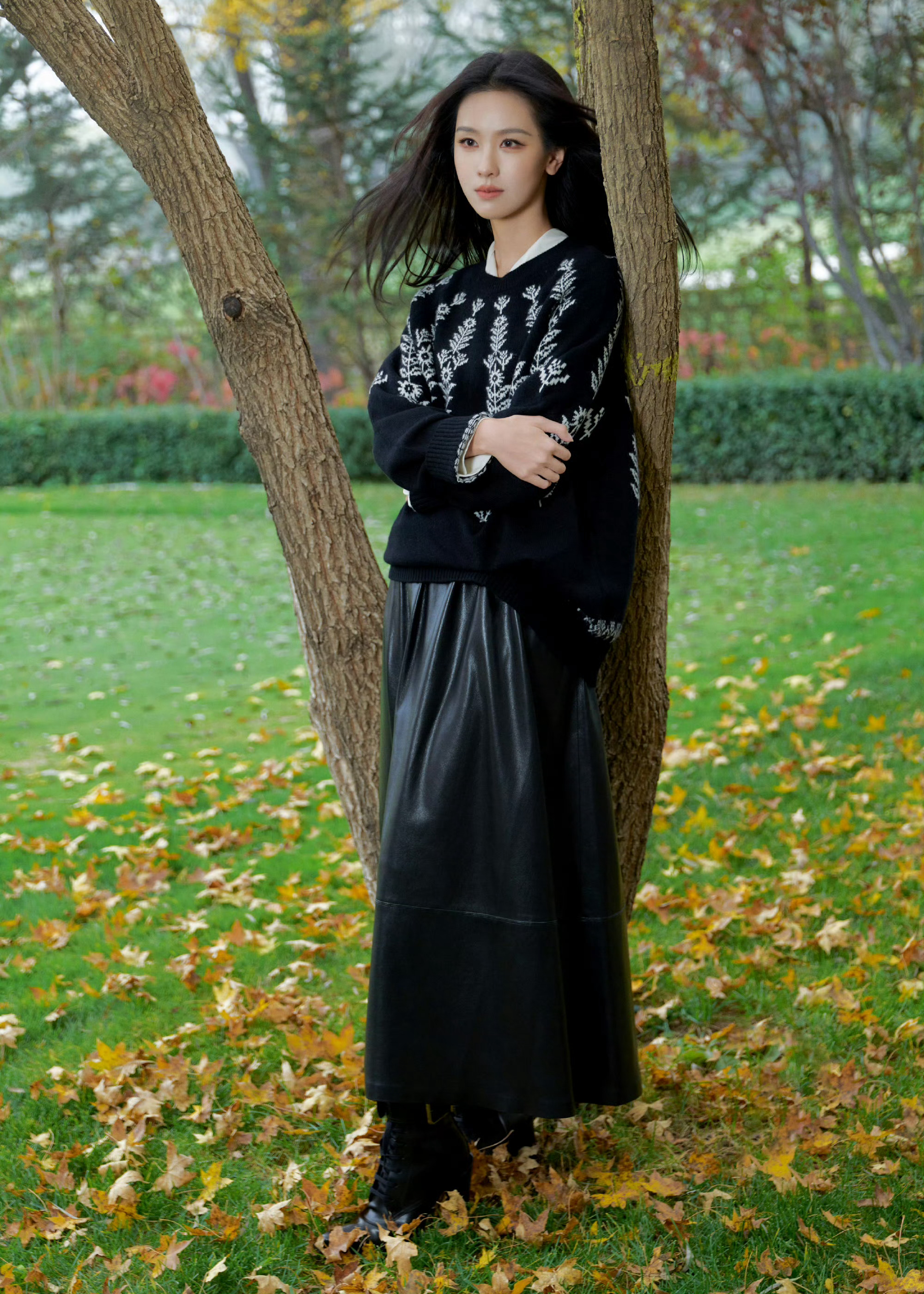 秋意渐浓，温暖漫溢。陈都灵 ​​​