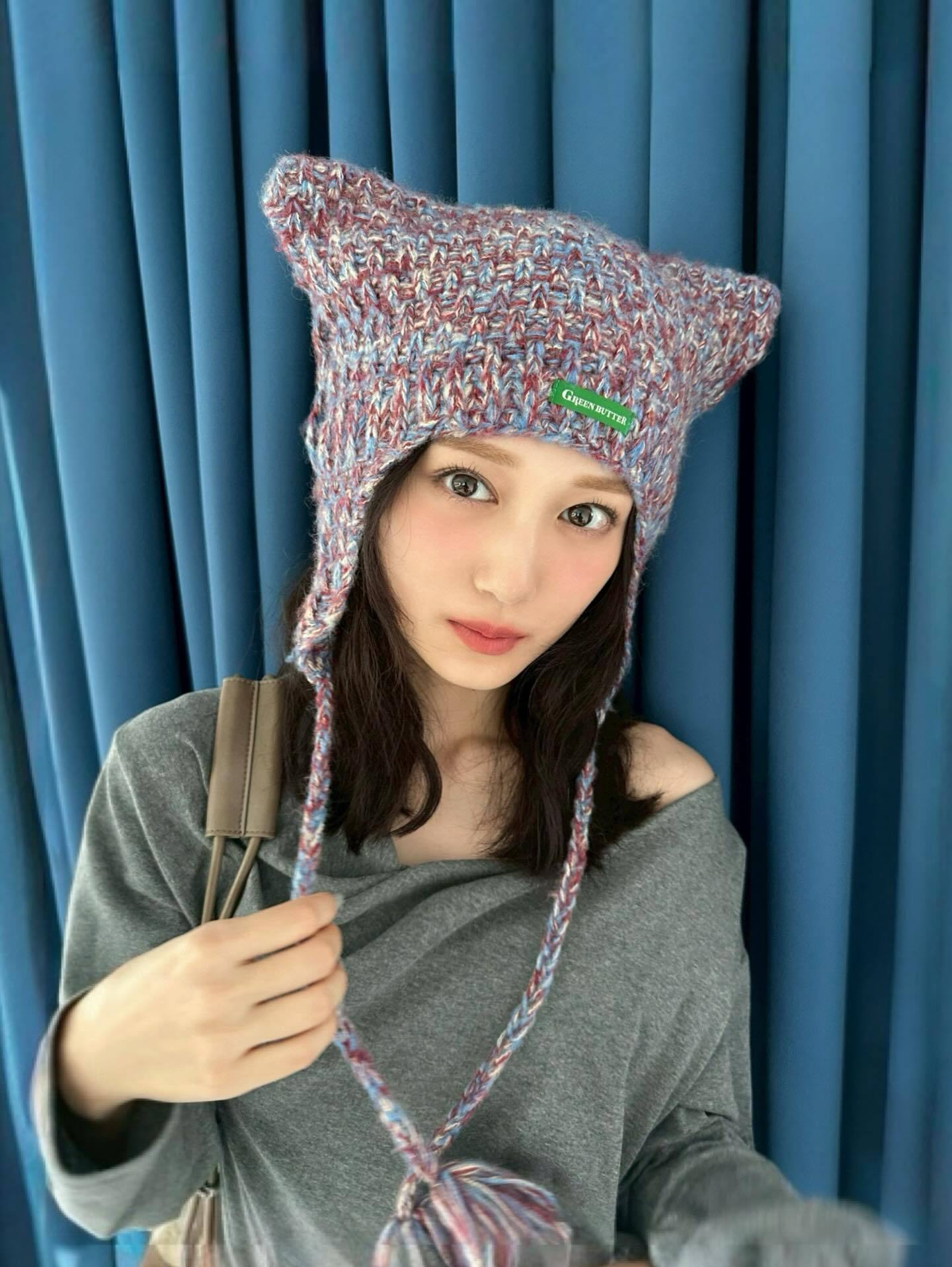 山下美月「ニット帽って耳が温かくていいよね🐱」 