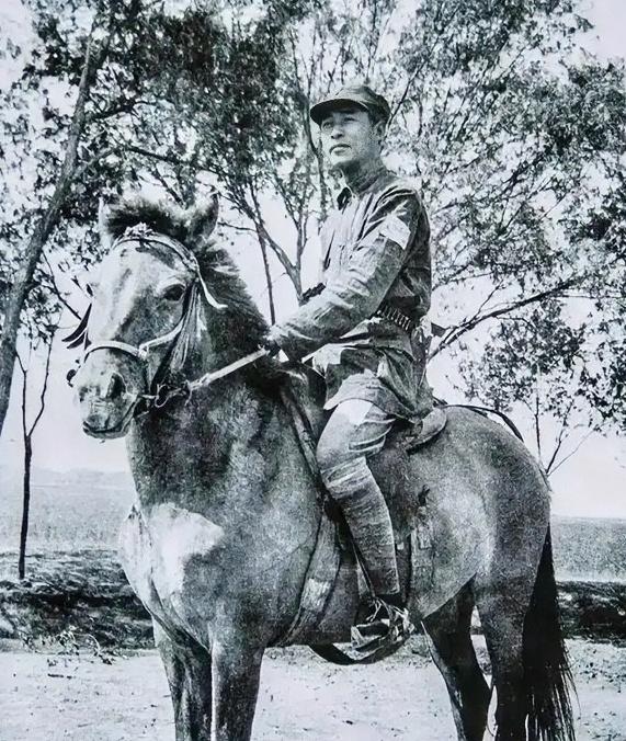 1948年，彭雪枫的遗孀林颖改嫁了，她嫁给了马列，一个不符合结婚条件的青年军官，