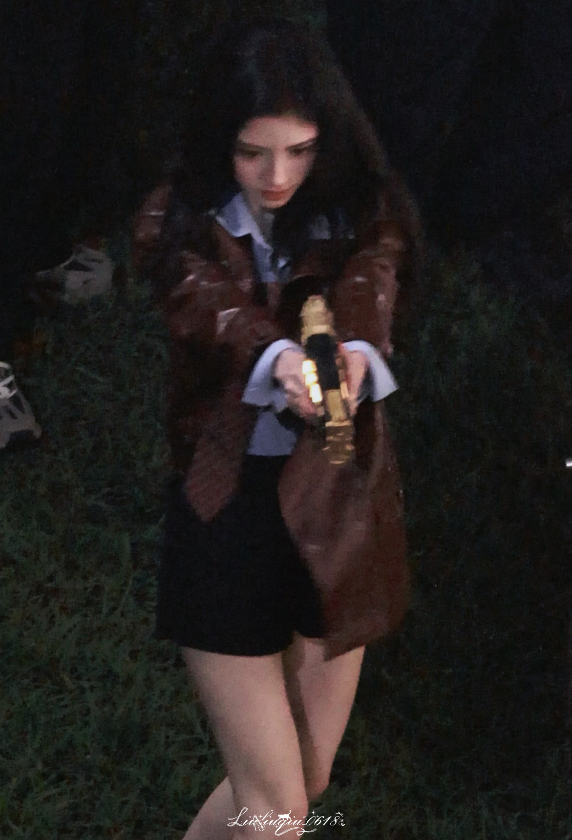 鞠婧祎[超话]鞠婧祎苏绿夏 看枪！ ​​​