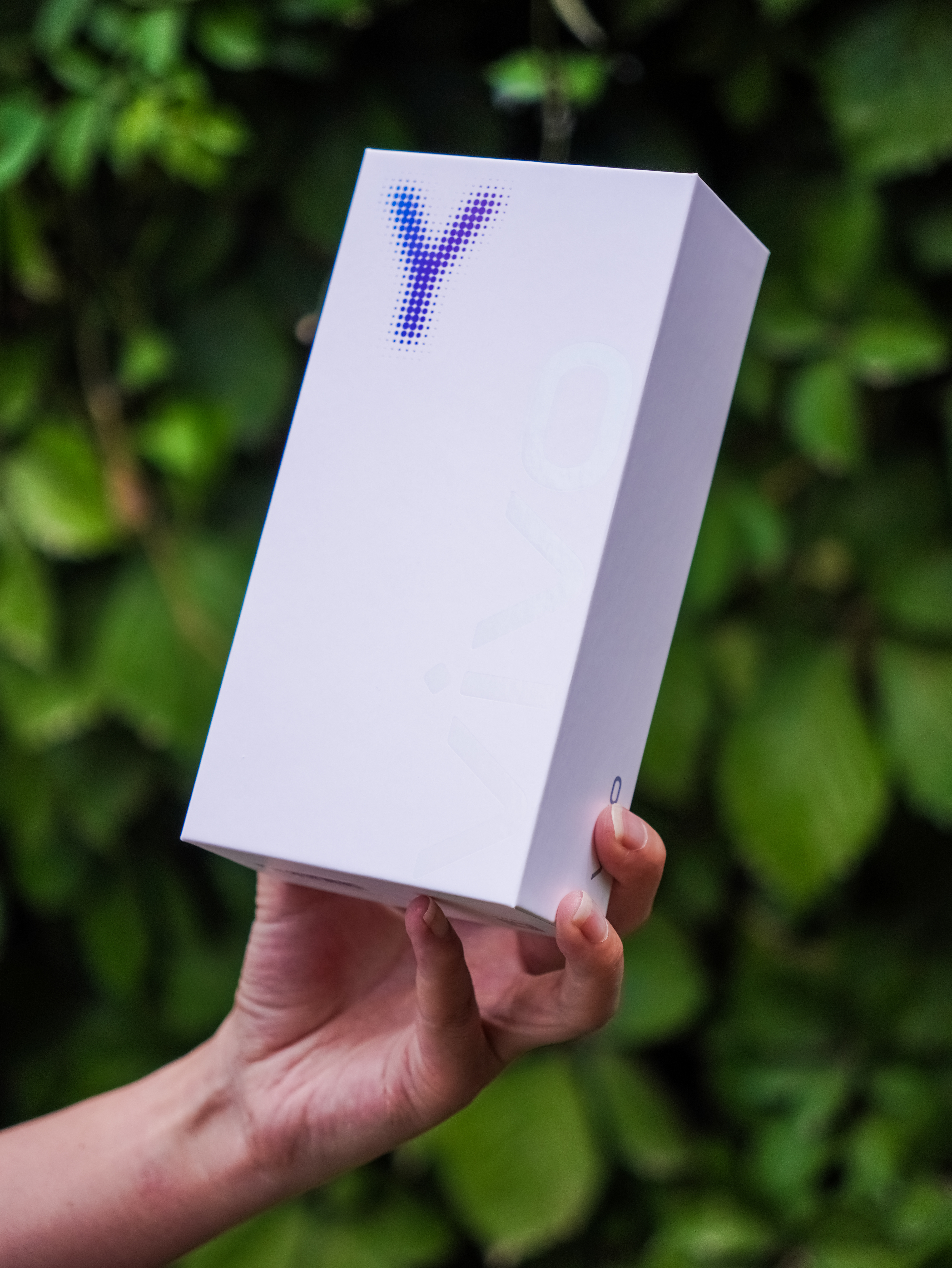 vivo Y500冰川蓝·图赏续航8200mAhIP69+满级防水360º穿墙天
