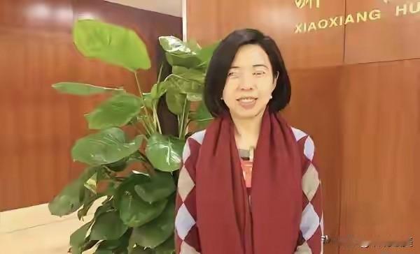 可怜之人必有可恨之处，
47岁的周女士和她二婚男人之间的这场闹剧，一点儿也不值得