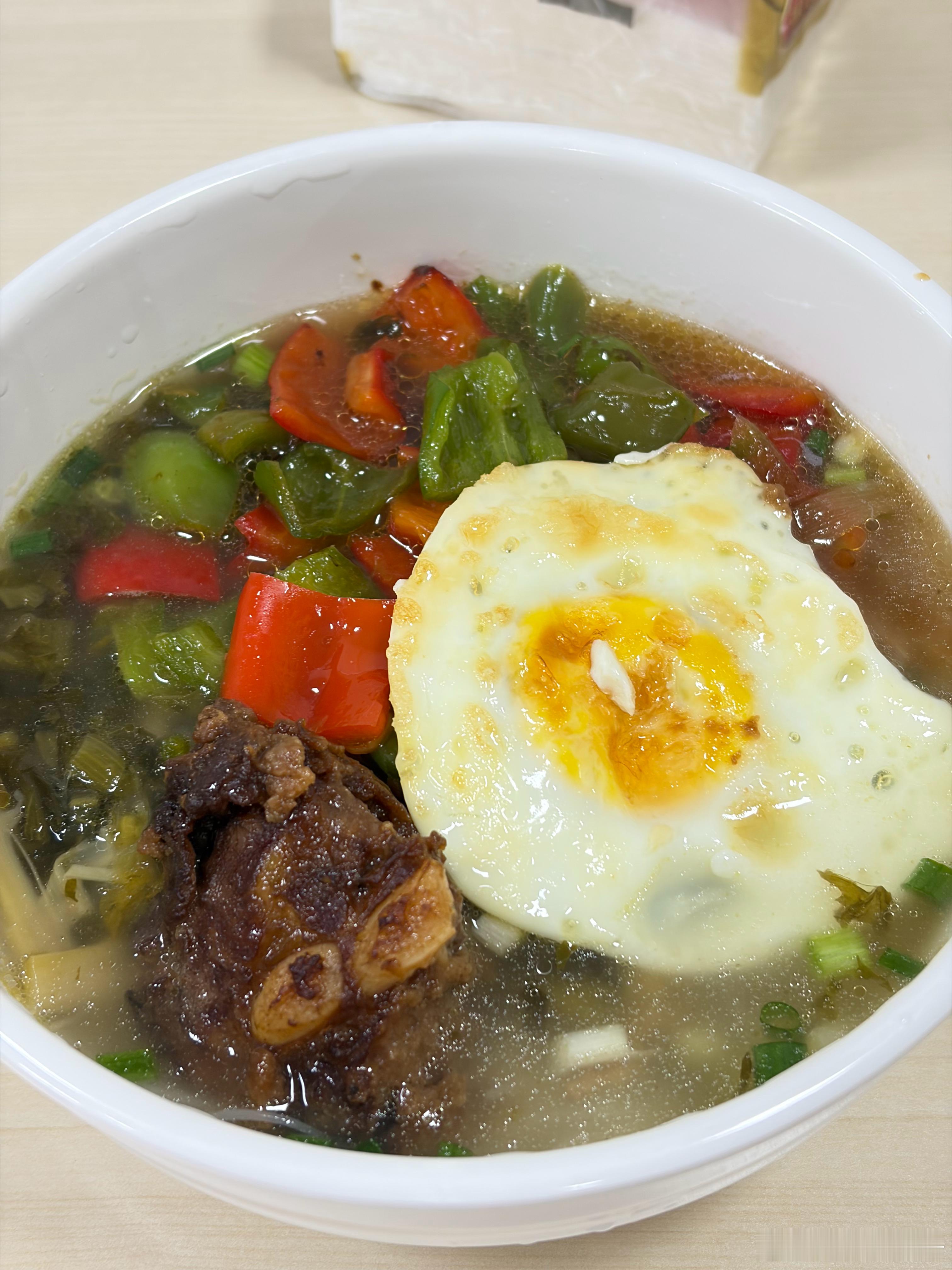 简简单单一碗面🍜 ​​​