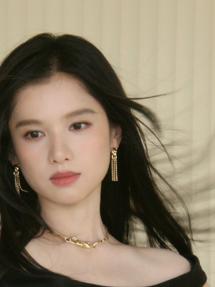 张婧仪掌管ccd的神张婧仪拍ccd的神张婧仪完全是掌管ccd的神啊 