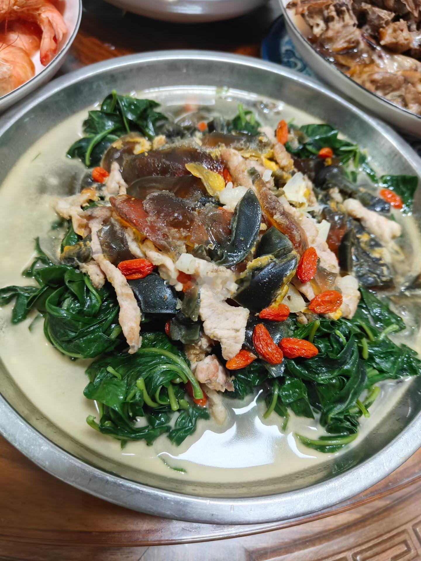 离开广东后发现自己不会做饭 开饭开饭，今晚八菜一汤、白饭任装🍚这么热的天气还能