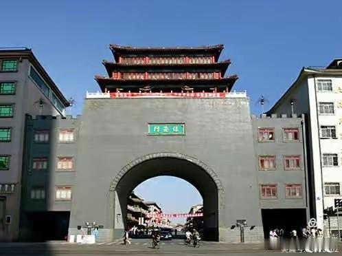 感受沈阳的幽默文化氛围


老沈阳人都知道古城墙有九个门，其中第九个门，在记忆中