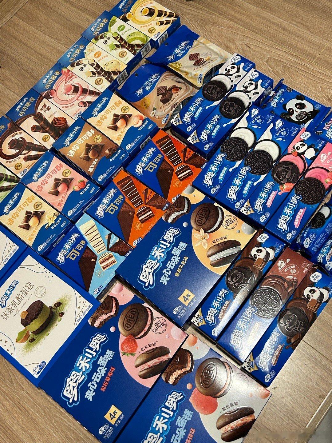 我有好多奥利奥跟巧克力诶！[舔屏][舔屏][舔屏]#不可辜负的美食[超话]##美