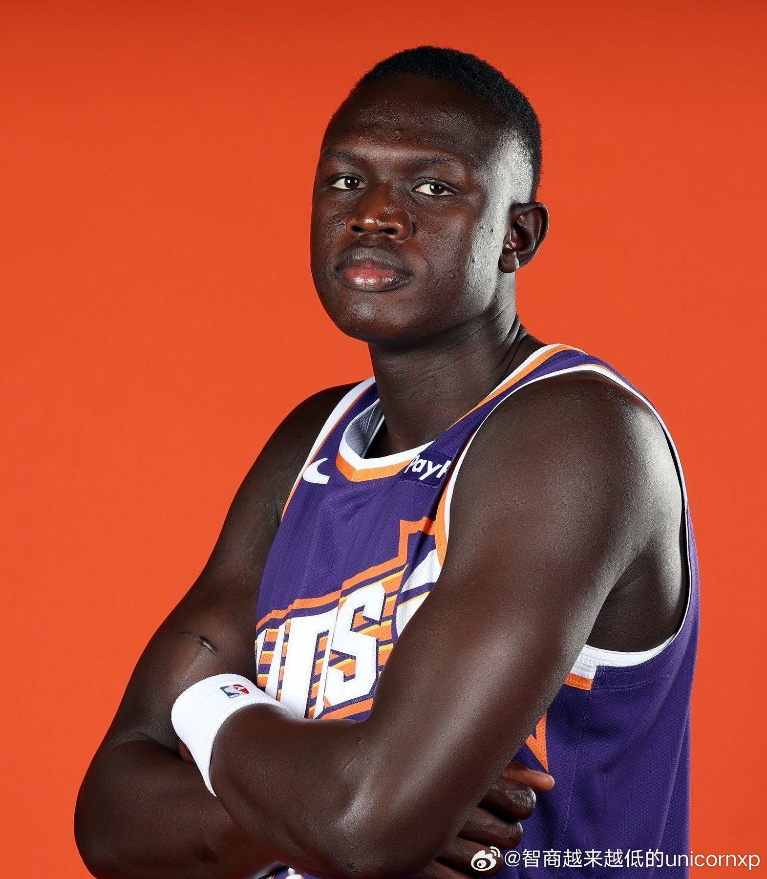 马努阿奇对阵雷霆砍下生涯新高18分14板2帽NBA