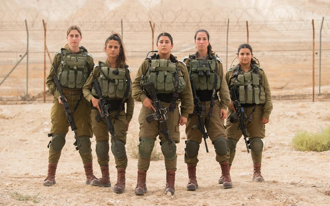 新闻快讯——以色列总理内塔尼亚胡下令征召近50万名预备役军人，为黎巴嫩方向的“潜