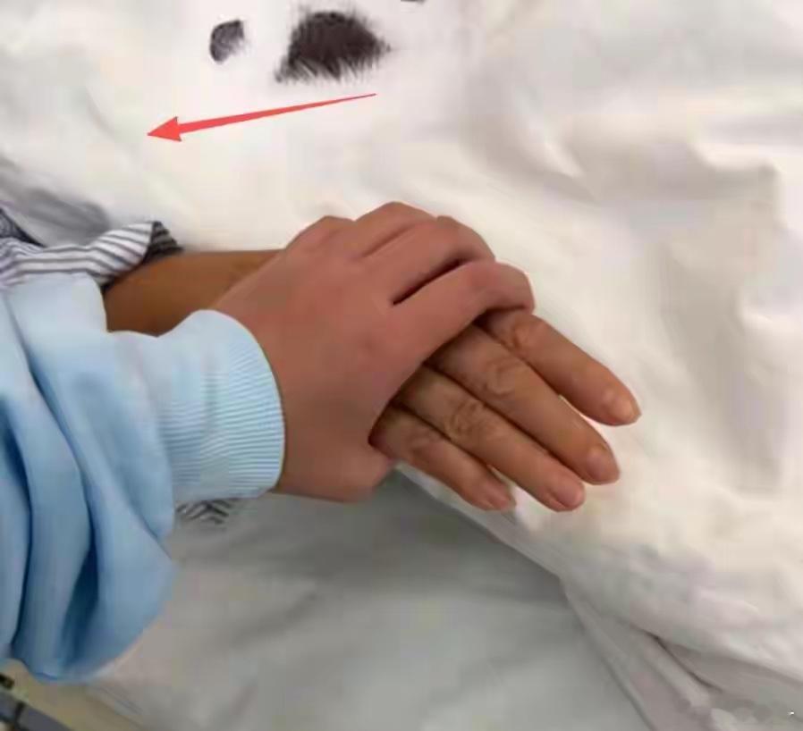 妈妈出院不到1月，全红婵现身状态曝光，难怪央媒让大家忘掉她 