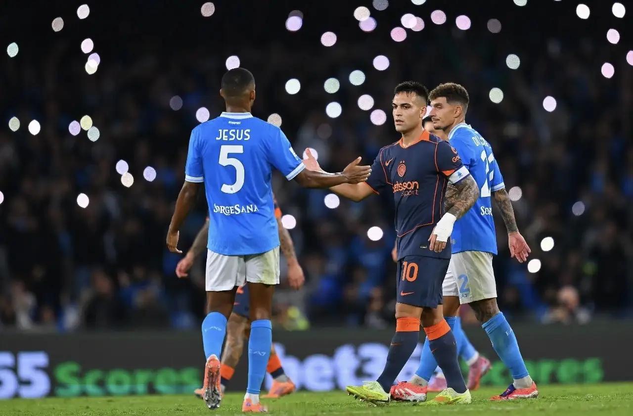 但凡一个机构，官僚水准与业务水准是成绝对反比的。意甲足协的官僚习气比中国足协有过