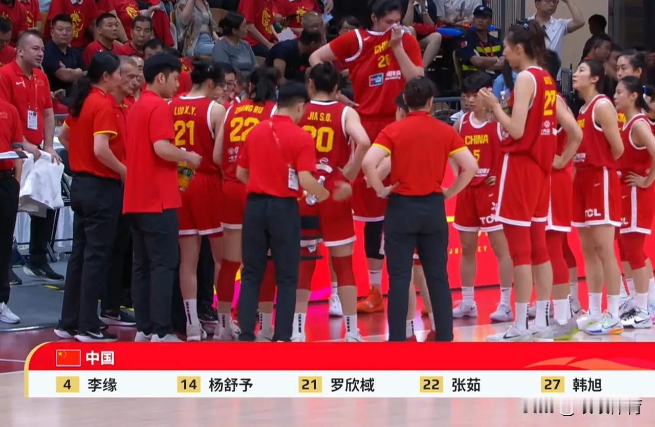中国女篮-日本首发阵容：
李缘、杨舒予、罗欣棫、张茹、韩旭。
中国队加油！