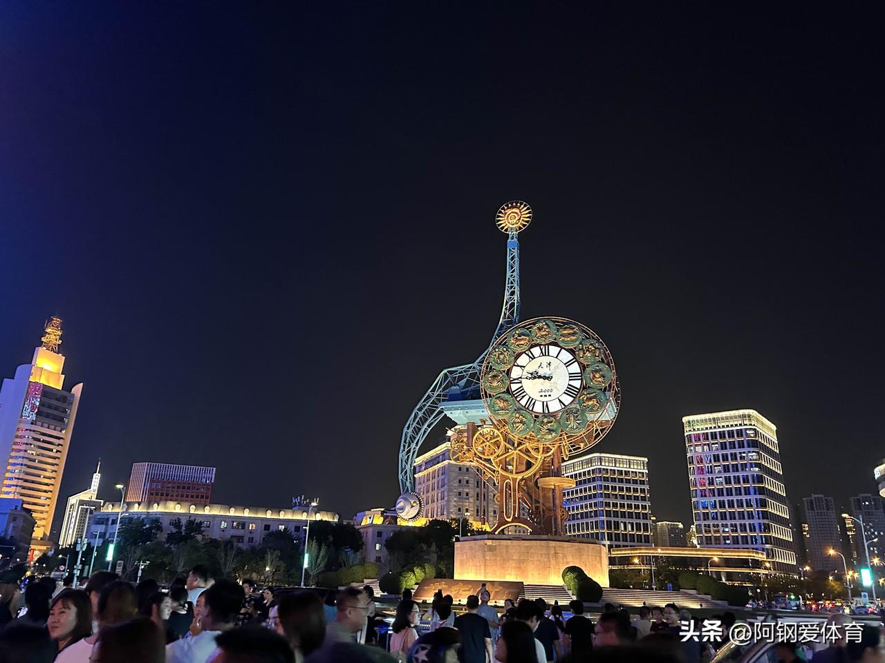 天津十大热门商场排名——

1、天河城
2、南开大悦城
3、万象城
4、和平大悦