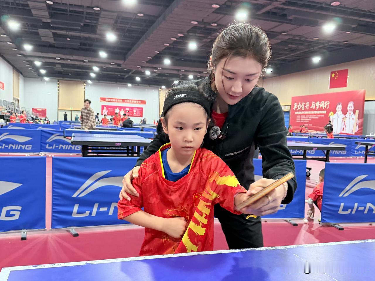 2月19日，陈梦发文说：“同样的时间，曾经的我，现在的你们。专注打磨，时间会给答