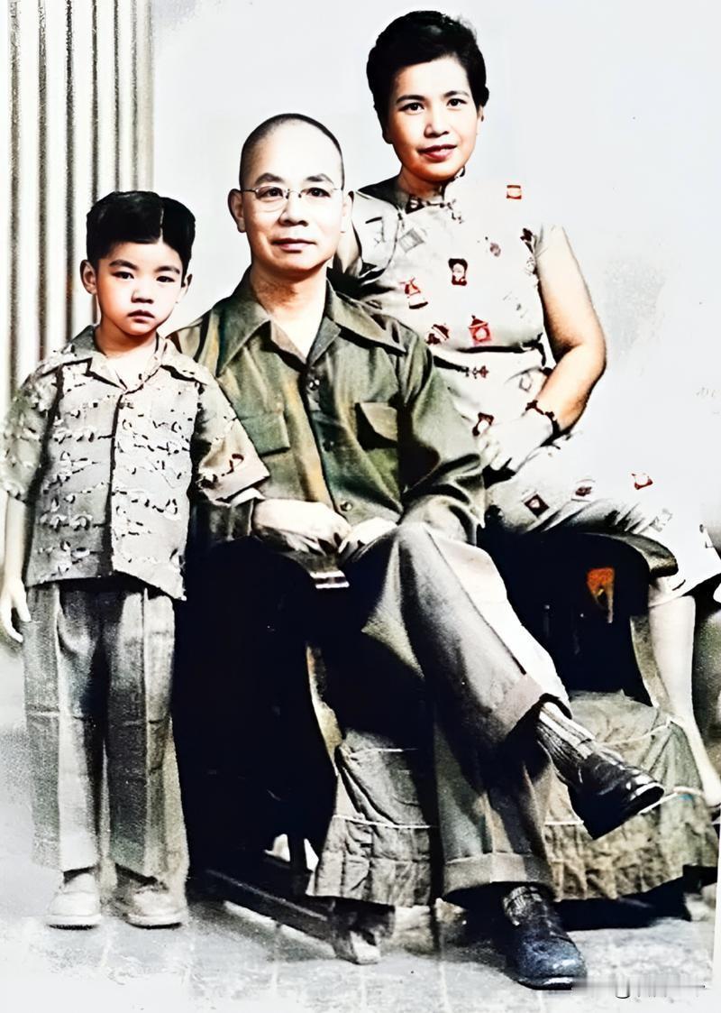 1973年吴石儿子向中央申诉，周恩来批示：必须给予革命烈士子女待遇！
 
说起来