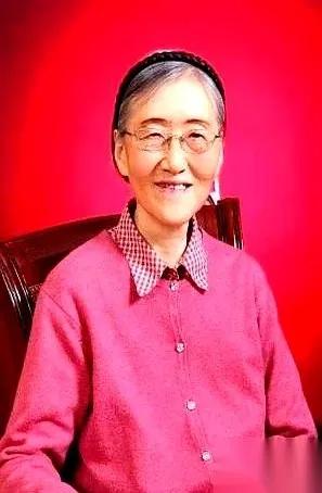 今天看到一个故事，后劲太大了。
故事里的人叫吴兰成，是吴石将军的女儿。
提起吴石