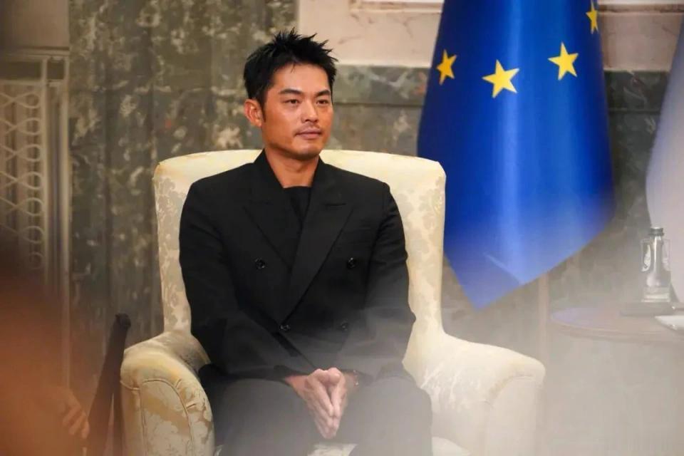 退役5年了，林丹的“国际影响力”还在给他发新名片。

6月11日，塞尔维亚总统武