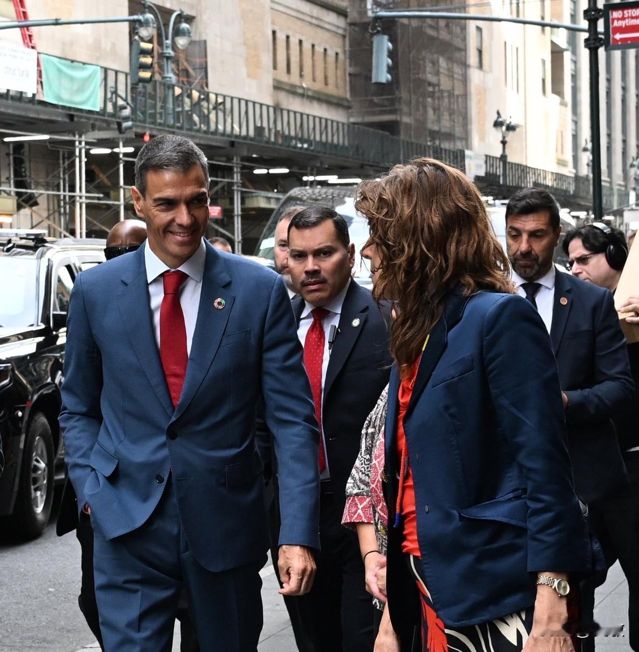 西班牙公开喊话中国。
 
当地时间2月5日，西班牙外交大臣阿尔瓦雷斯公开表态，希