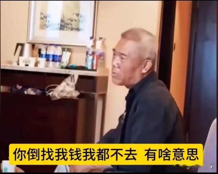 好久没刷到司马南了，刚才看到他的一个视频确实让人气愤。在国内他语重心长的说，“漂