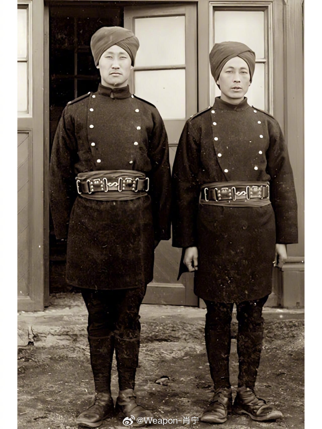 #照片中的历史[超话]# 转发：威海卫华勇营——华勇营是在特殊历史背景下产生的一