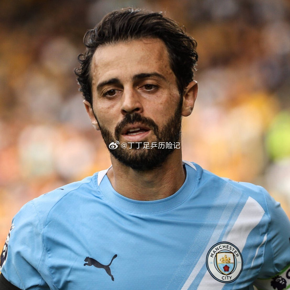 B席将在今夏自由身离队曼城罗马诺：B席将在今夏自由身离开曼城。太阳报：巴塞罗那在