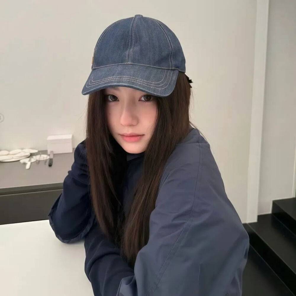 纵使是世间最轻柔的风，也抵不过你眼里的半分温柔。 