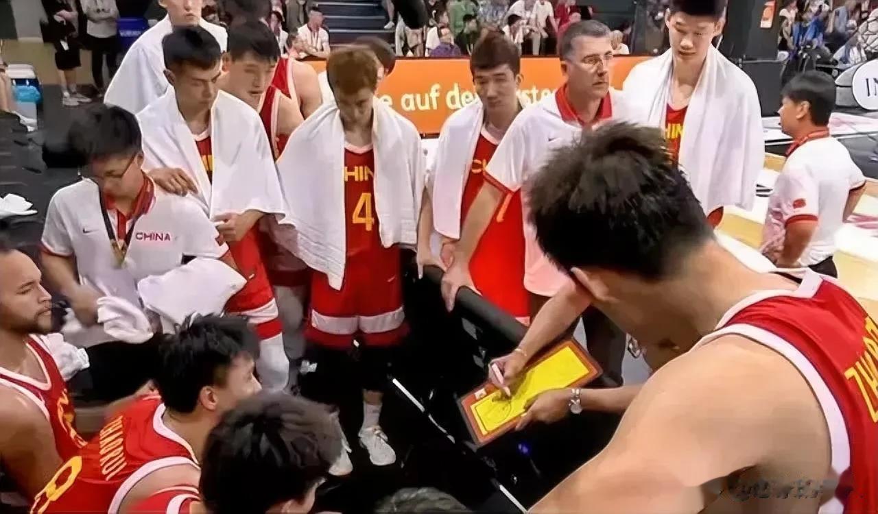 我们弱势的后卫线，怎么以弱胜强战胜波多黎各和南苏丹后卫线

1，运球，冲抢和对抗