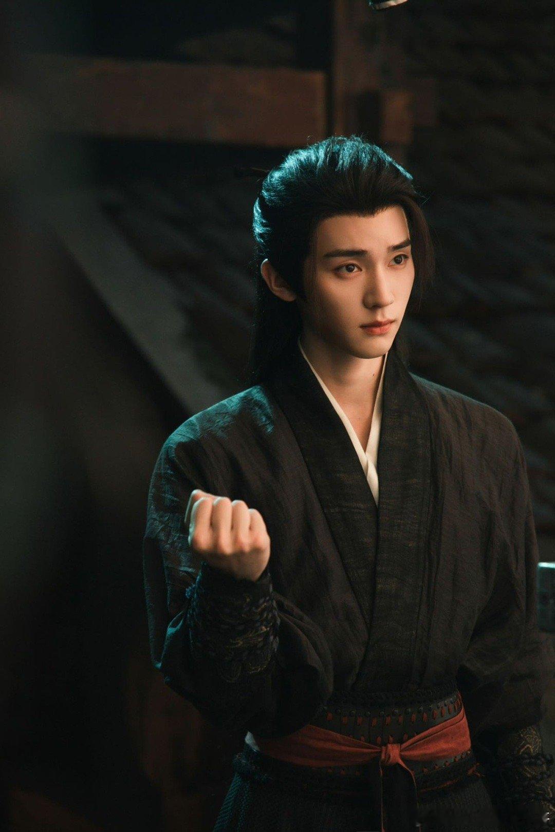 周翊然戏份 熹妃回宫既视感拉满！魔教少君慕清晏强势归来，双面人设反差感直接戳中我