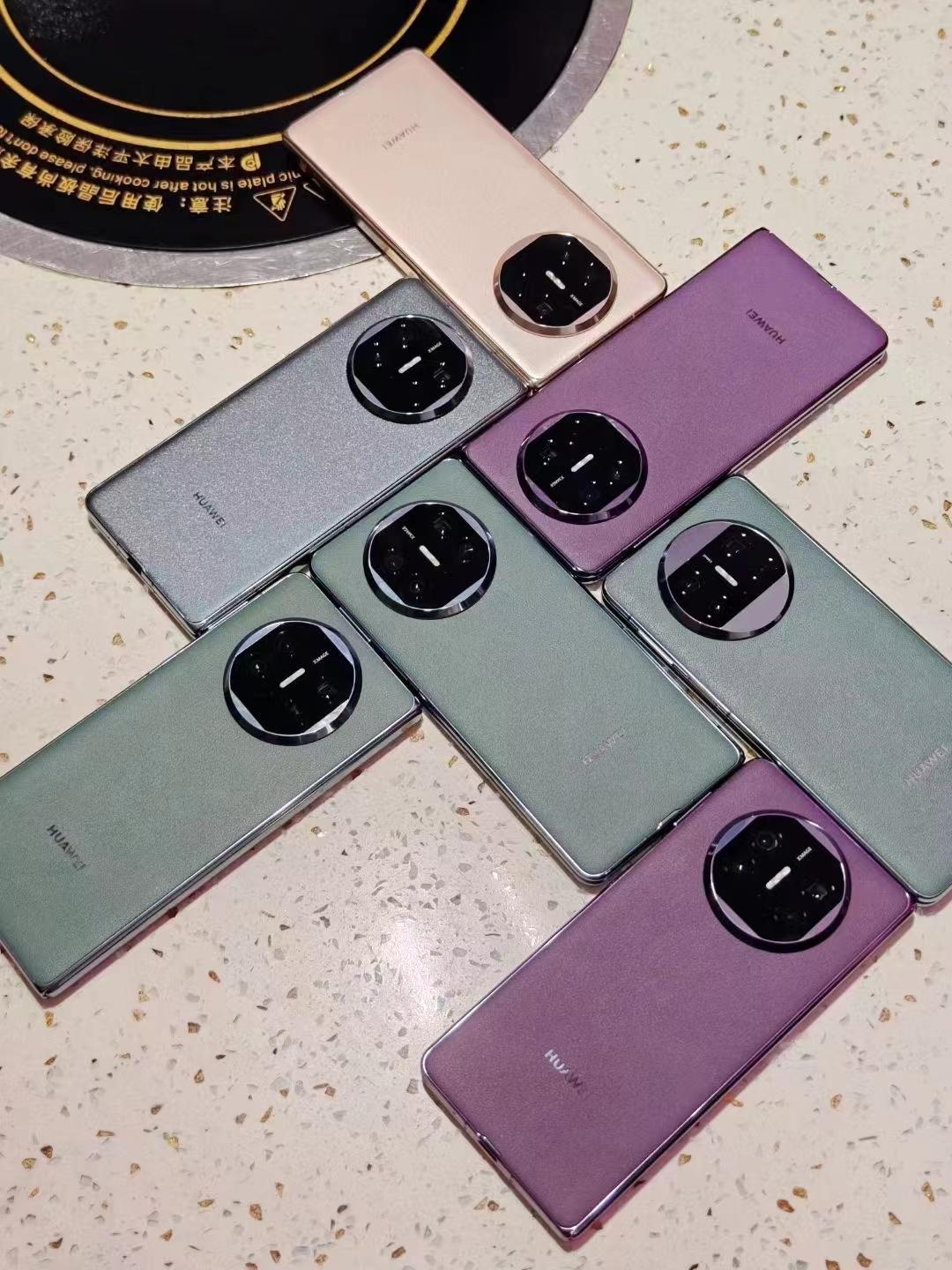 #华为mate60pro #华为MateX5 典藏版大聚会，有没有遥遥领先？ #