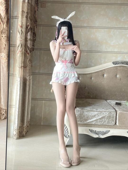 兔子女孩的下午～～🐰
