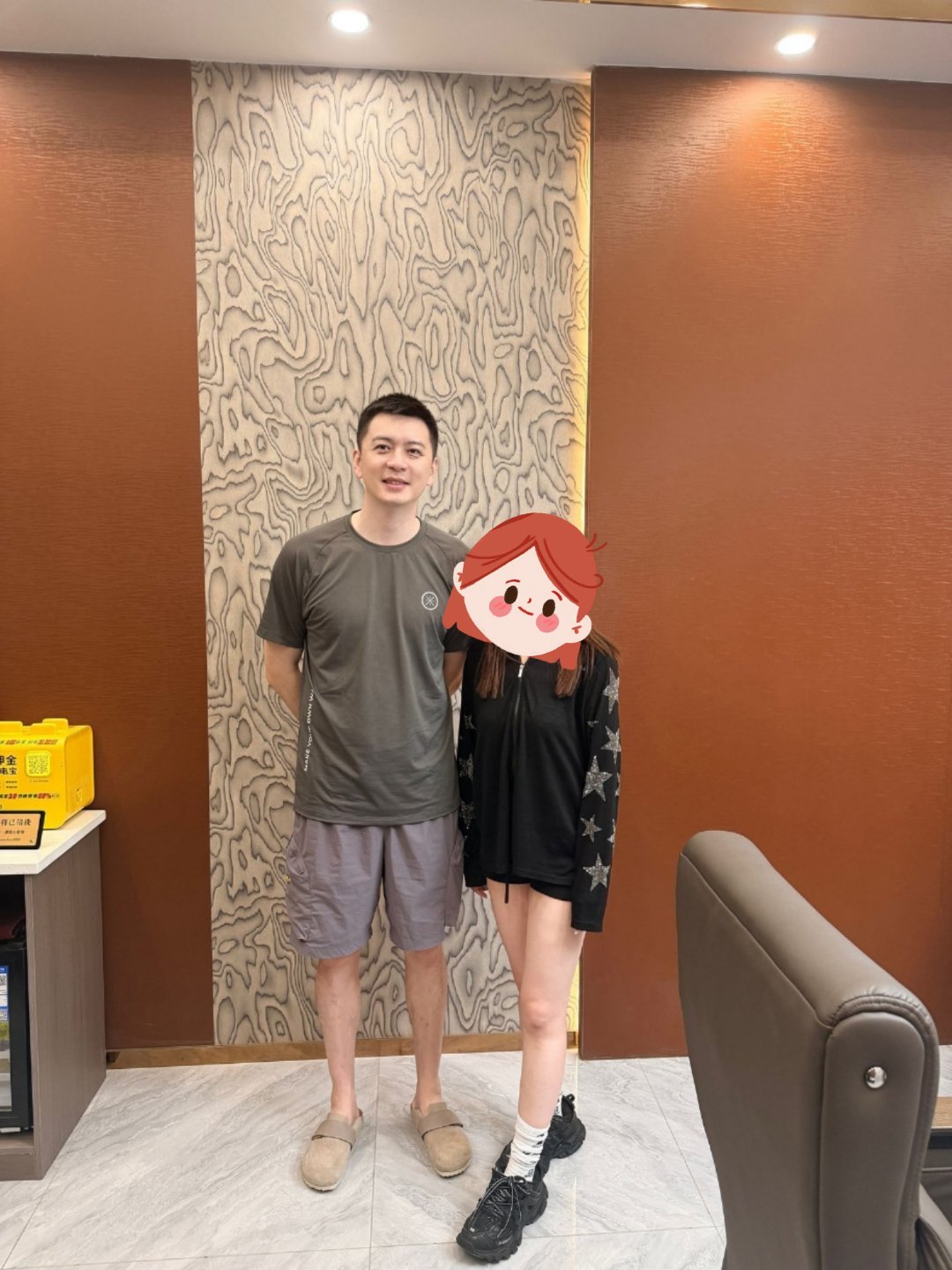 这个腿…是女生看了都羡慕嫉妒的水平