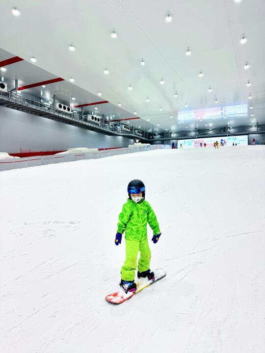 暑假别躺平‼️来西安热雪奇迹变身滑雪小勇士