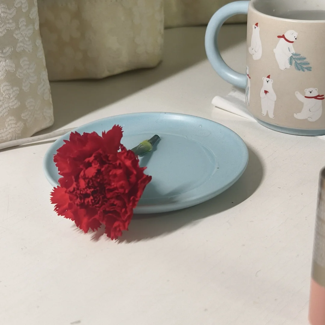 天气暖起来了，我的健身房年卡也醒了过来。 	 这周每天下班都去健身房爬...