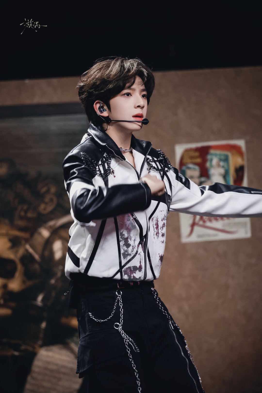 长得太帅也是一种烦恼… 