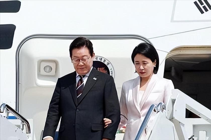 时隔15年，韩国总统再次访蒙，这场豪赌从一开始就绕不开中国
 
最近韩国总统李在