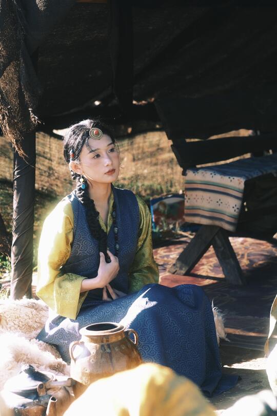 为什么我拍的民族写真不火，是拍的不好么😭