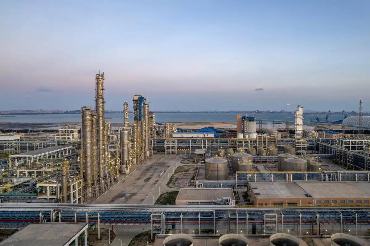 中国企业为印度承建了全球规模最大的煤炭制尿素项目，却遭遇印度拖欠高达 80 亿元